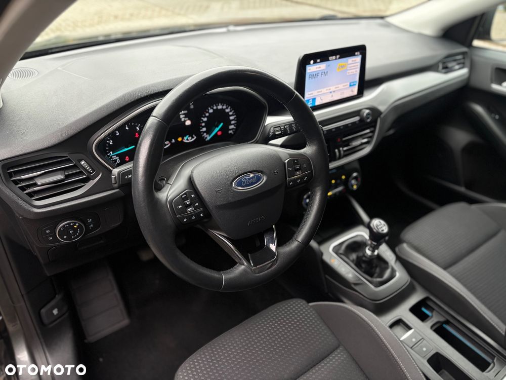 Ford Focus 1.0 EcoBoost STart-Stopp-System TITANIUM - 17