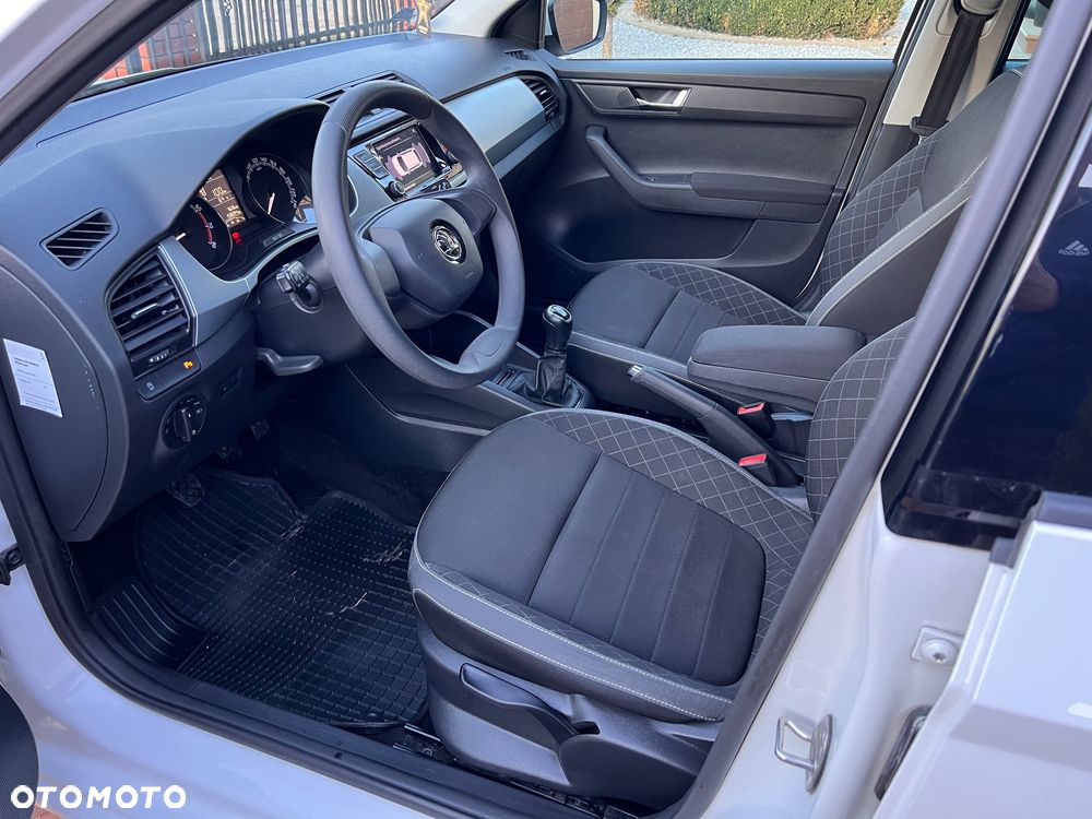 Skoda Fabia 1.0 TSI Ambition - 6