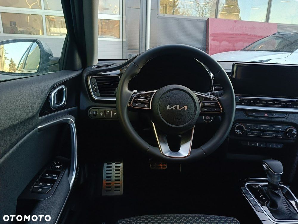 Kia Ceed - 18