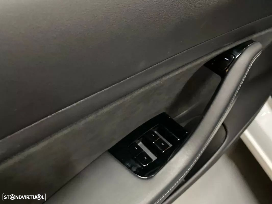 Tesla Model 3 Long-Range Dual Motor AWD - 18