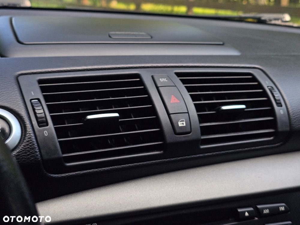 BMW Seria 1 118d - 23