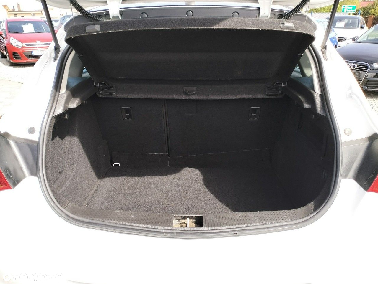 Opel Astra 1.6 Active - 29