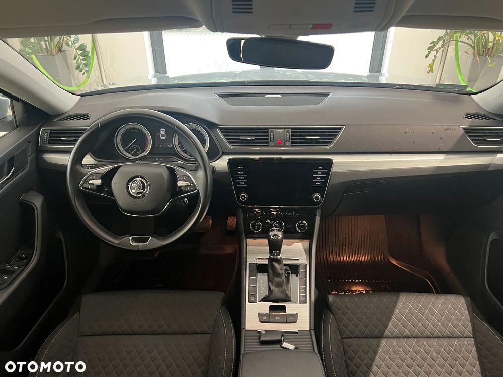 Skoda Superb 1.5 TSI Ambition DSG - 12