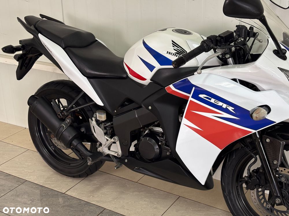Honda CBR - 9