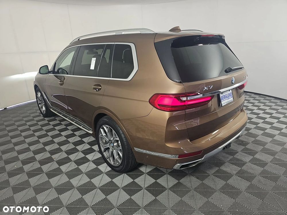 BMW X7 xDrive40i - 4