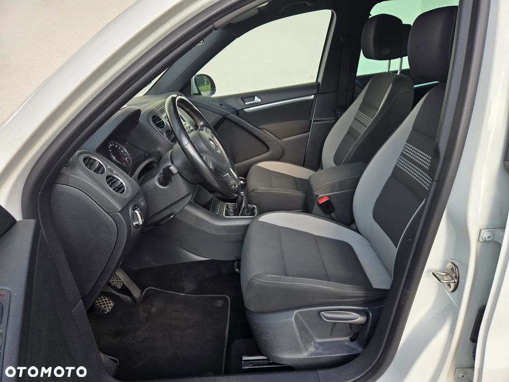 Volkswagen Tiguan - 8