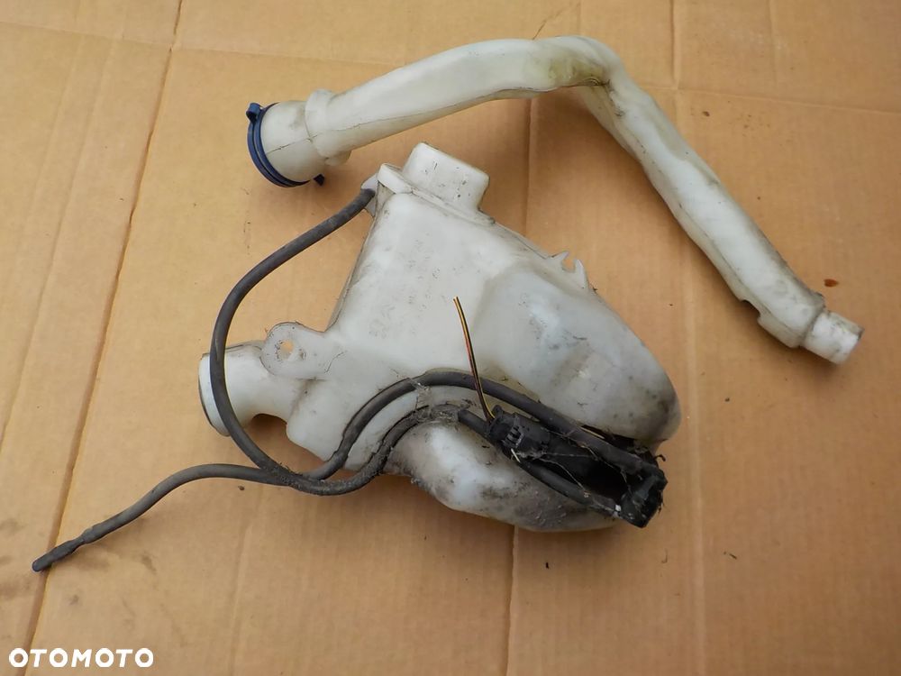 pompka zbiorniczek spryskiwaczy peugeot 208 I 9683988680 - 1