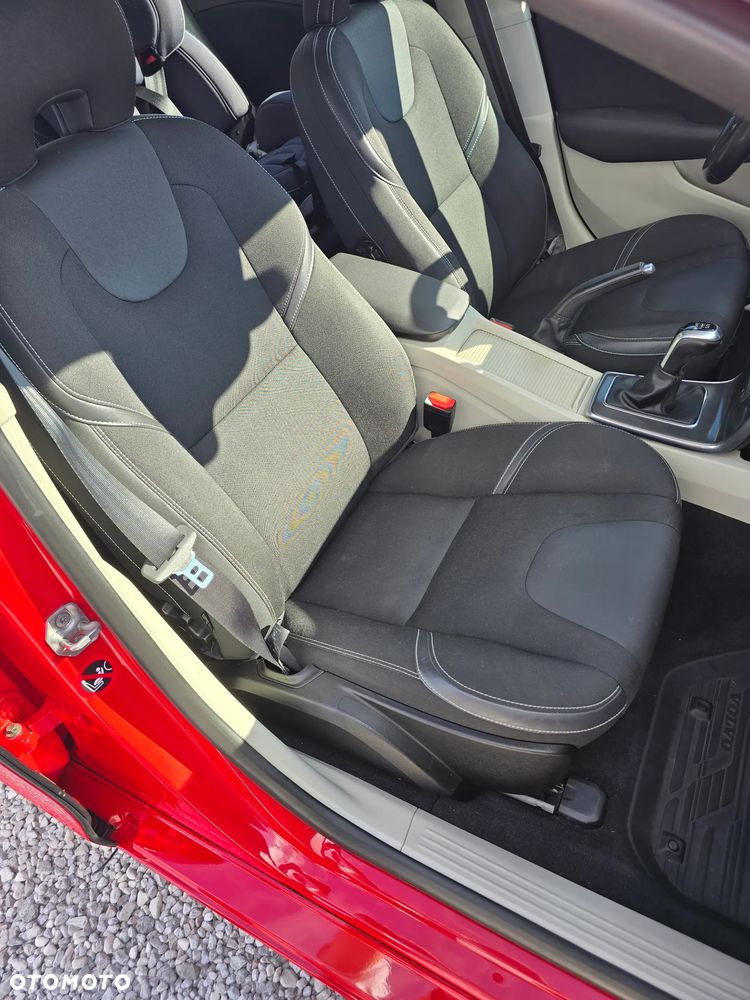 Volvo V40 T2 Drive-E Momentum - 15