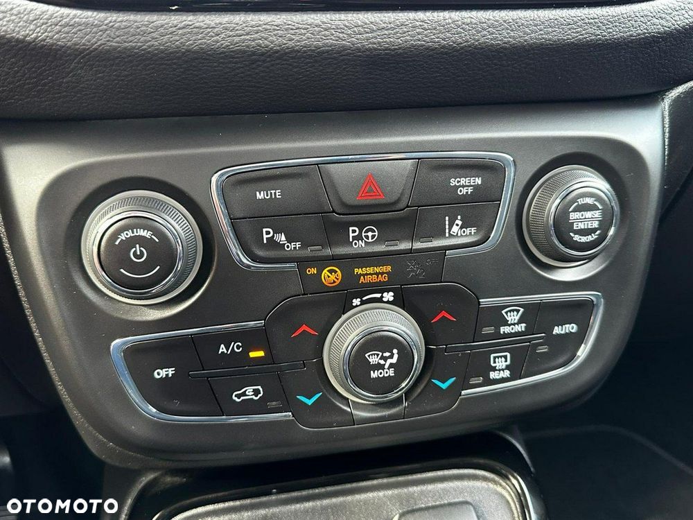 Jeep Compass 1.4 TMair Limited FWD S&S - 24