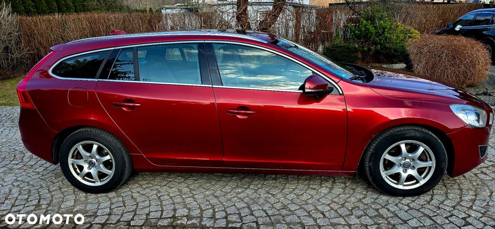 Volvo V60 D4 R-Design Summum - 4