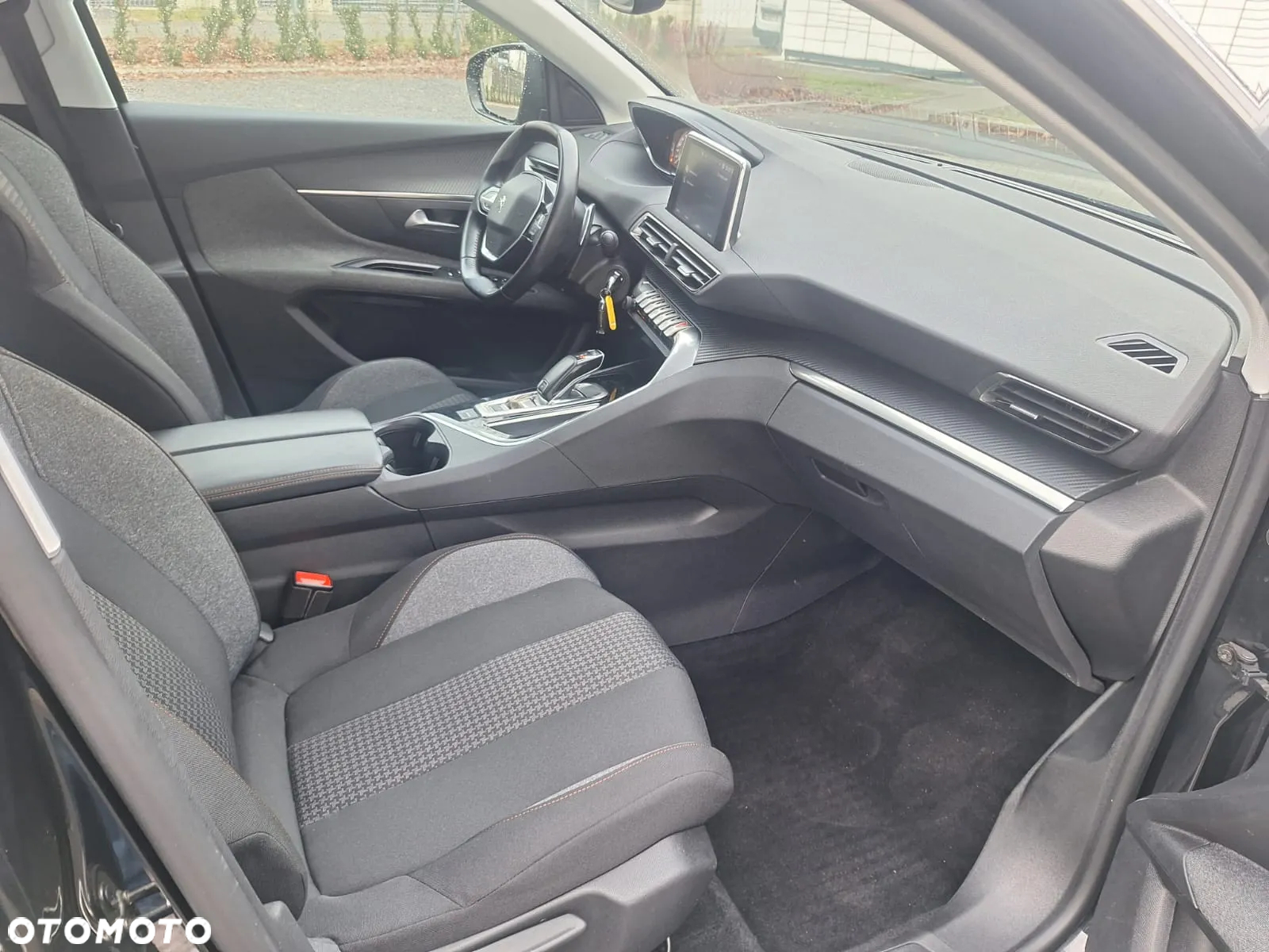 Peugeot 5008 1.5 BlueHDi Active S&S EAT8 - 16