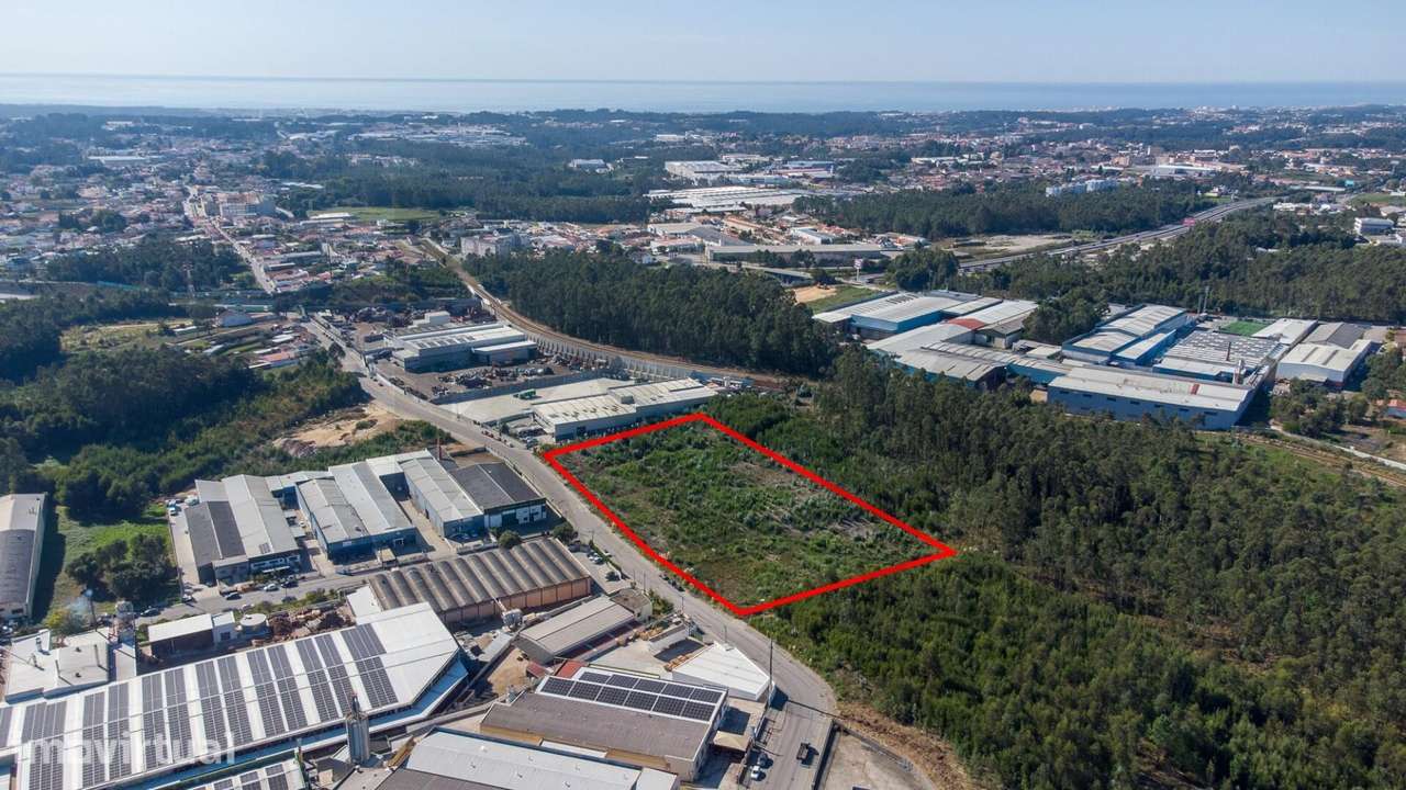Terreno Industrial Estratégico com 14.000m2 em São João de Ver, Santa - Grande imagem: 3/20