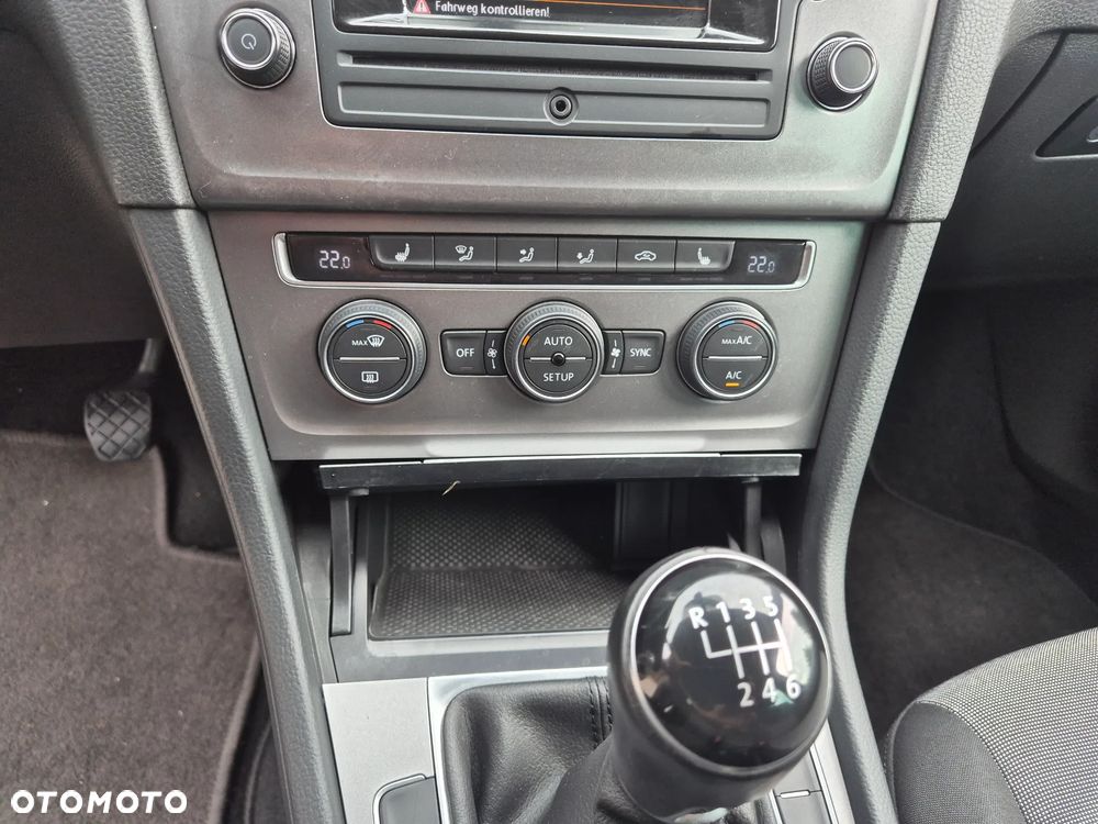 Volkswagen Golf 1.2 TSI BlueMotion Technology Comfortline - 31