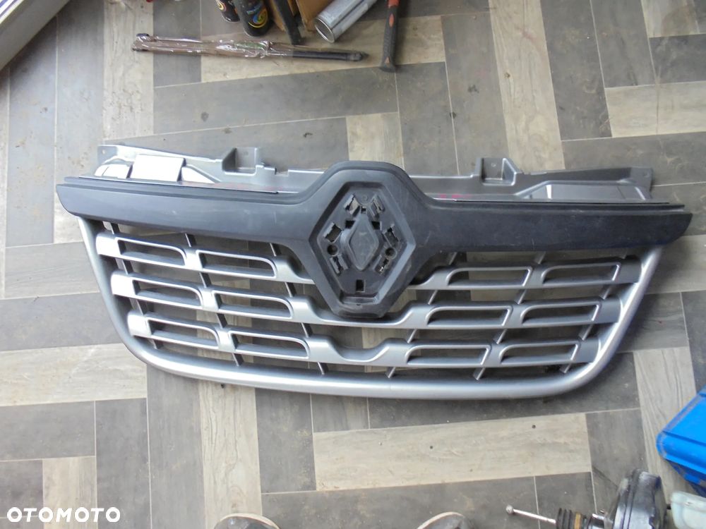 RENAULT MASTER III LIFT GRILL ATRAPA - 1