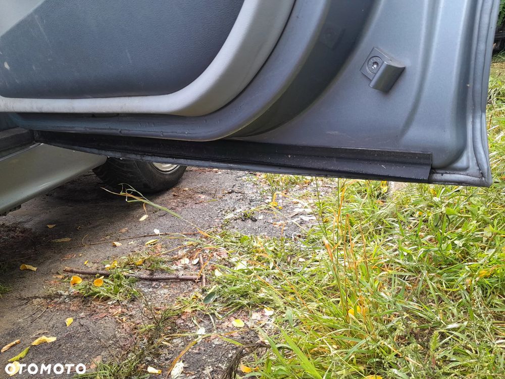 Drzwi przednie prawe BMW 1 E87 A18/7 QUARZBLAU - 3