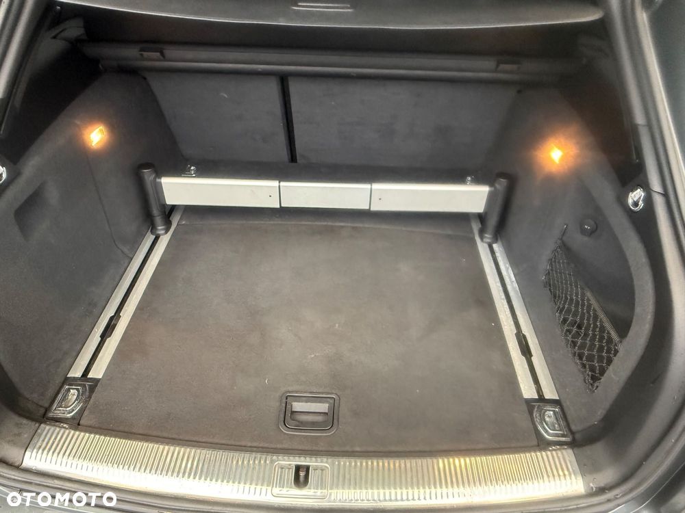 Audi A4 Avant 3.0 TDI DPF clean diesel quattro S tronic S line Sportpaket - 19