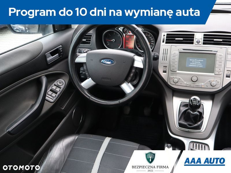 Ford Kuga - 9