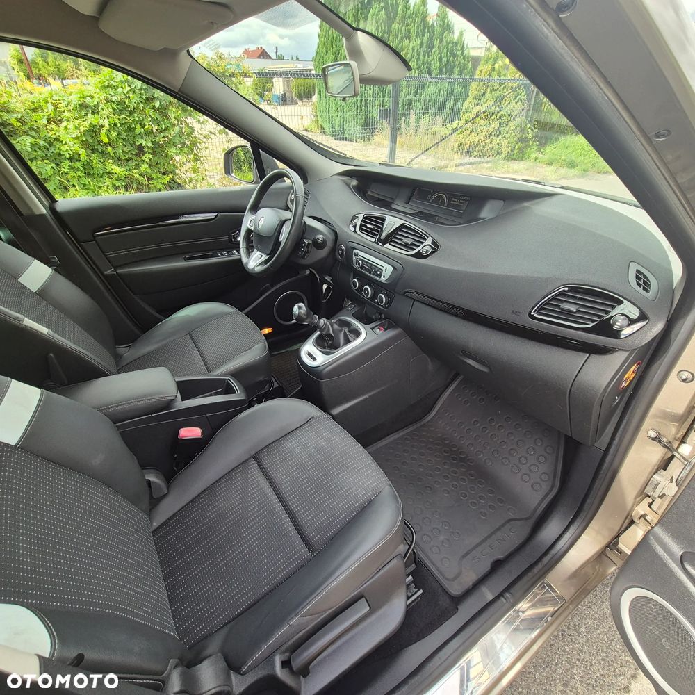 Renault Scenic 1.5 dCi Limited - 17