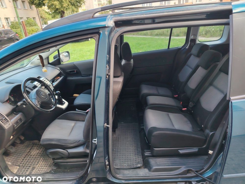 Mazda 5 - 8