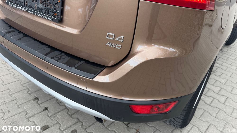 Volvo XC 60 2.4D AWD Momentum - 36