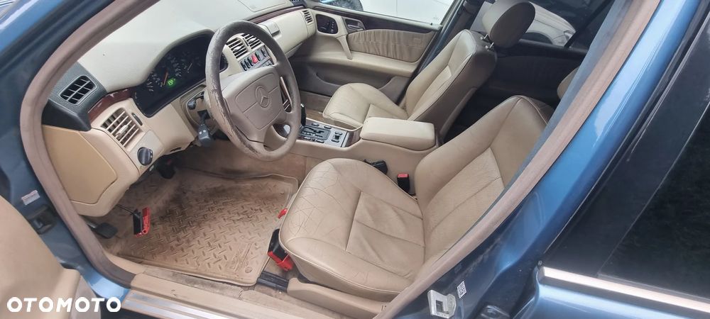 Mercedes-Benz Klasa E 420 T Avantgarde - 6