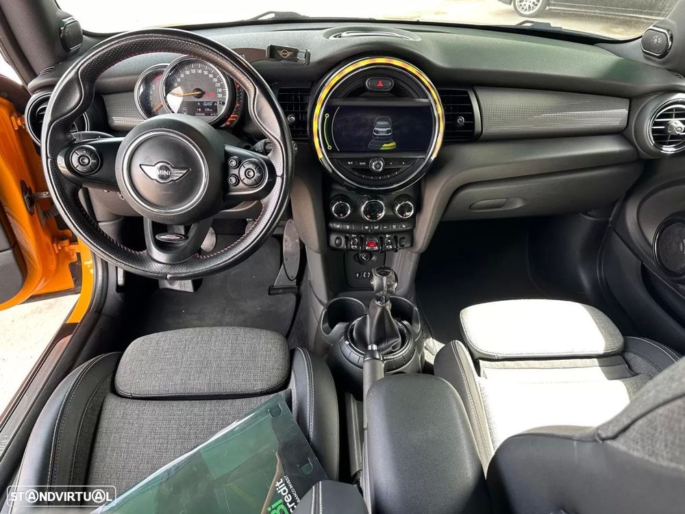 MINI 3 Portas Cooper D - 12