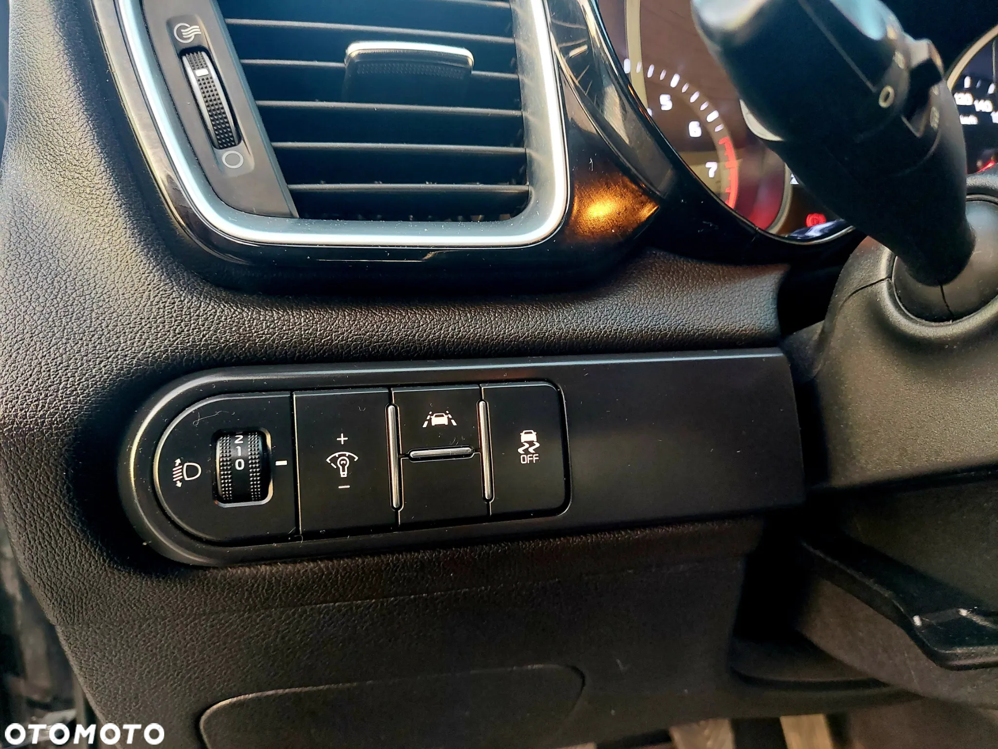 Kia Ceed 1.4 T-GDI L - 6