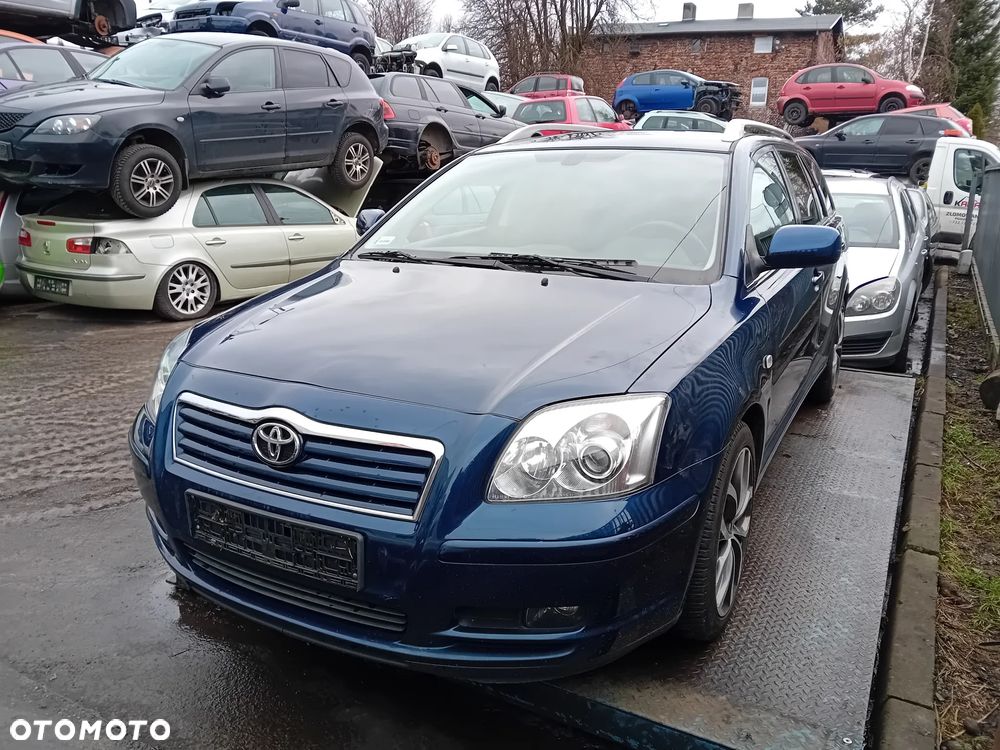 *TOYOTA AVENSIS T25 KOMBI* Samochód na części - 6