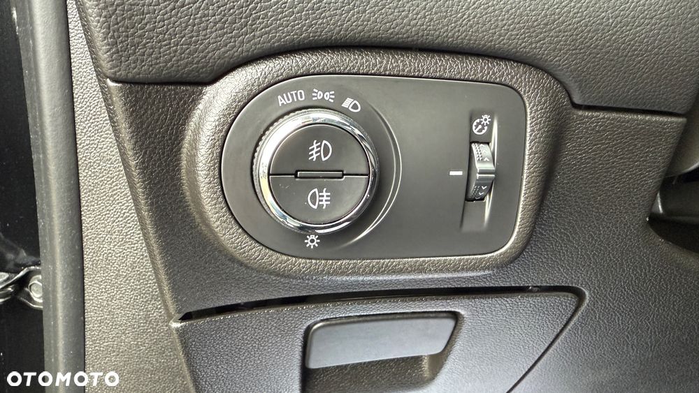 Opel Zafira 1.6 CDTI Plus S&S - 27