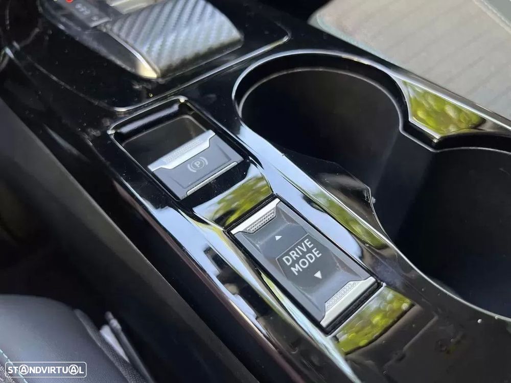 Peugeot e-2008 50 kWh Allure Pack - 37