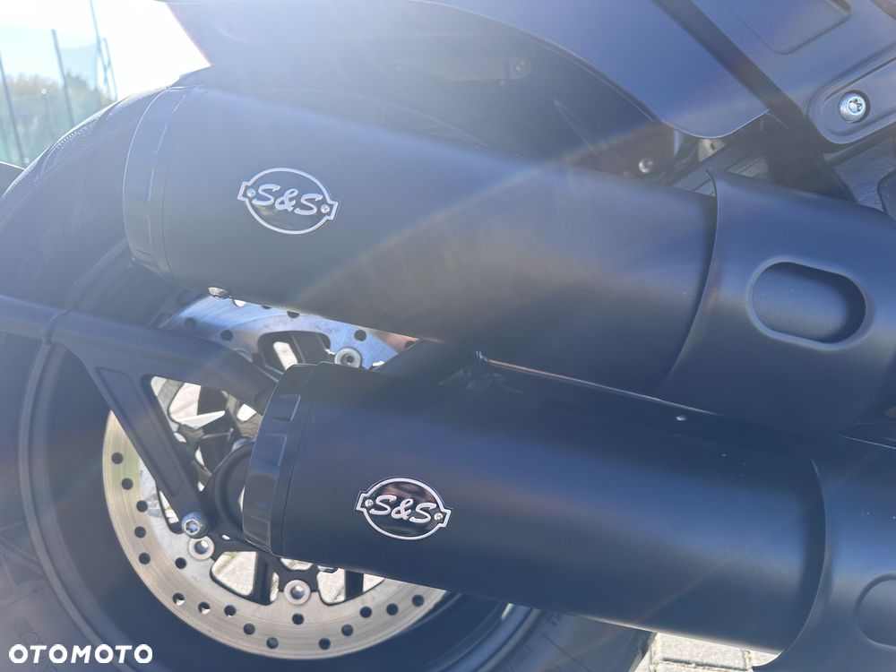 Harley-Davidson Softail Fat Bob - 7