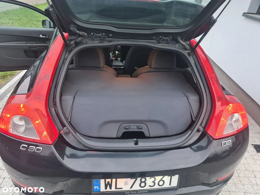 Volvo C30 D2 R-Design - 8