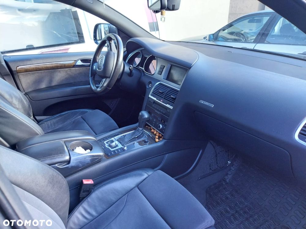 Audi Q7 - 4