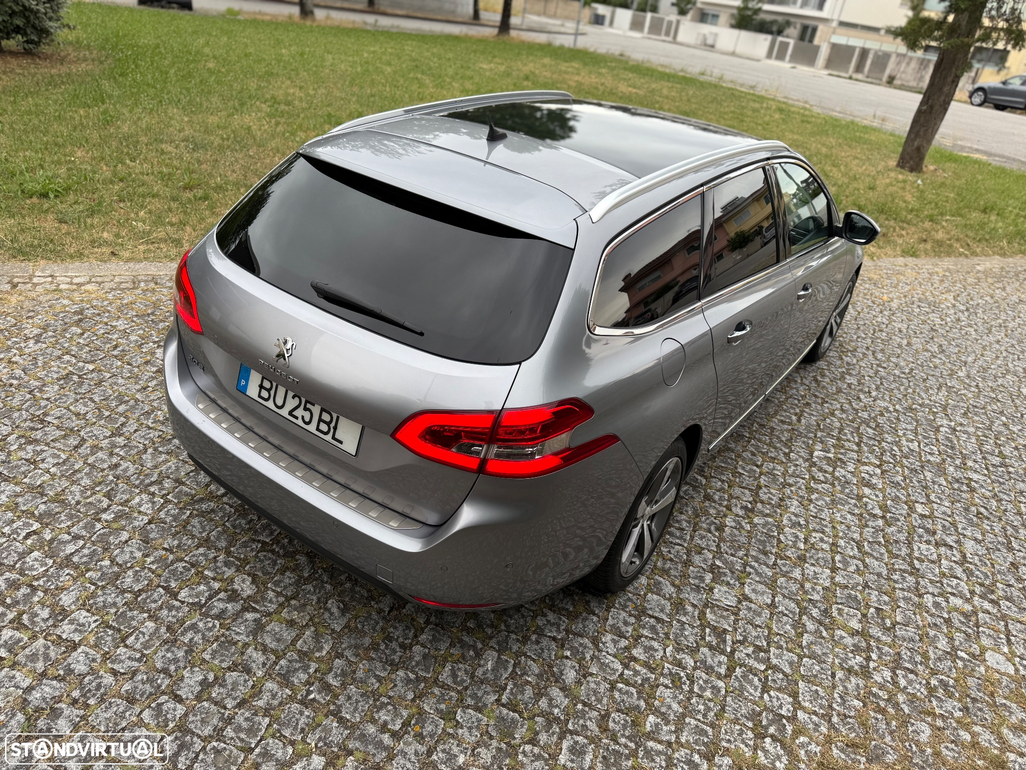Peugeot 308 SW PureTech 130 EAT6 Stop & Start Allure - 4