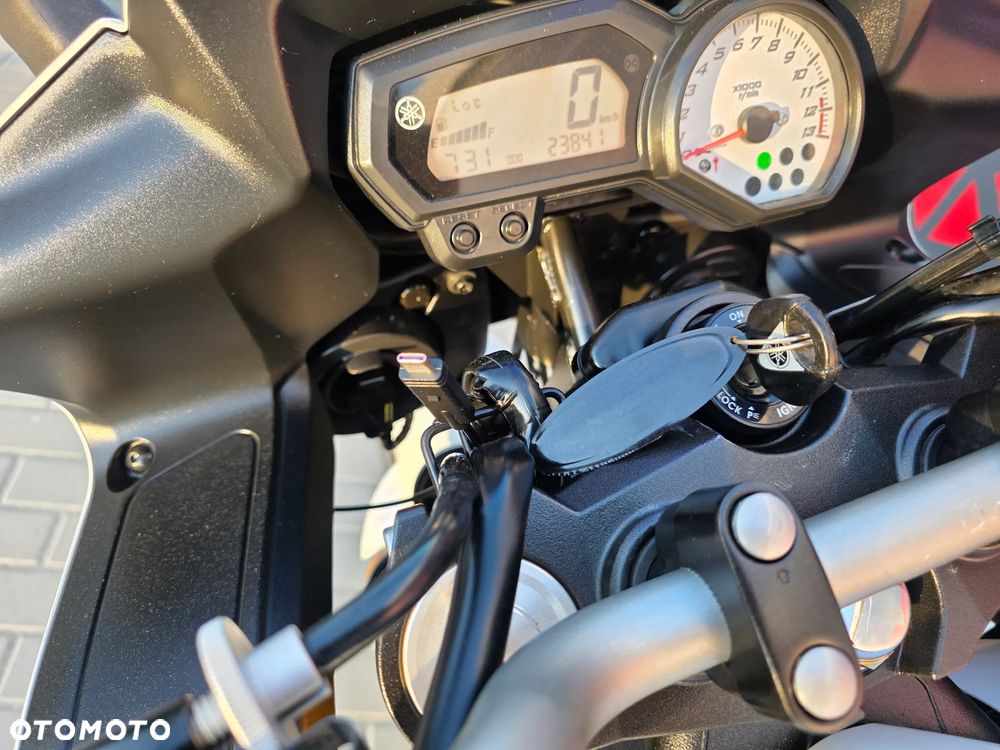 Yamaha FZ8 - 9