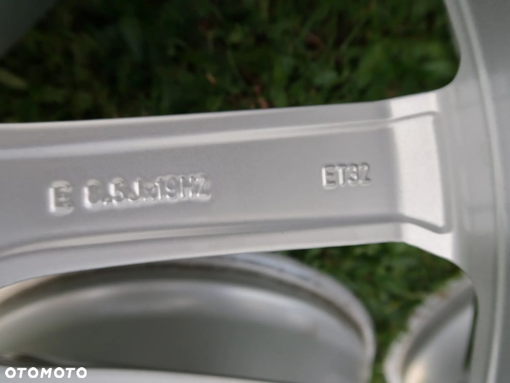 Felgi Aluminiowe Audi A5 A4 Q5 SQ5 A6 19'' Oryginalne Jak Nowe 8w0 - 11