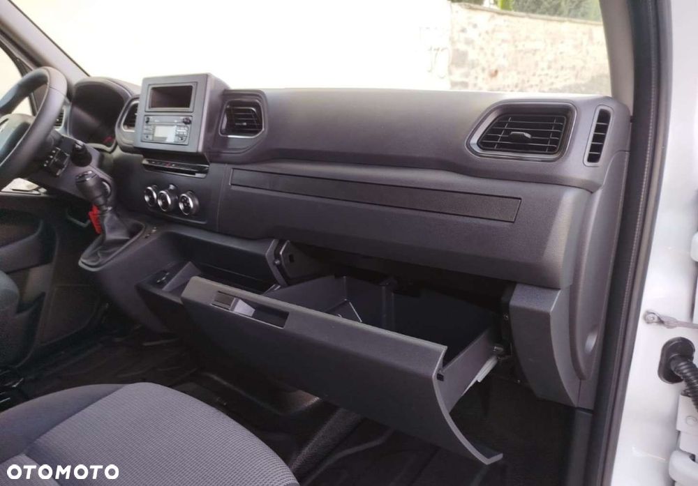 Renault Master - 22