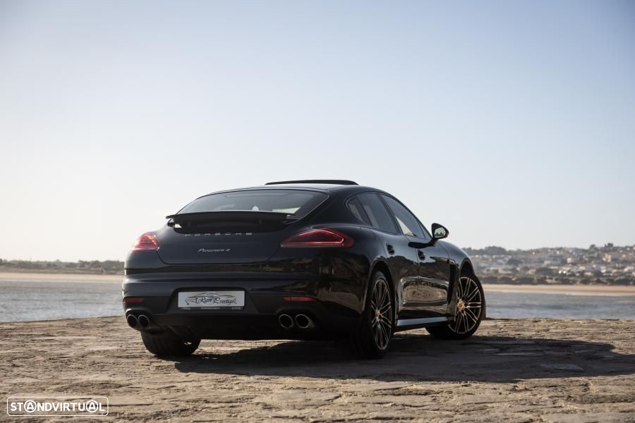 Porsche Panamera 4 Edition PDK - 4