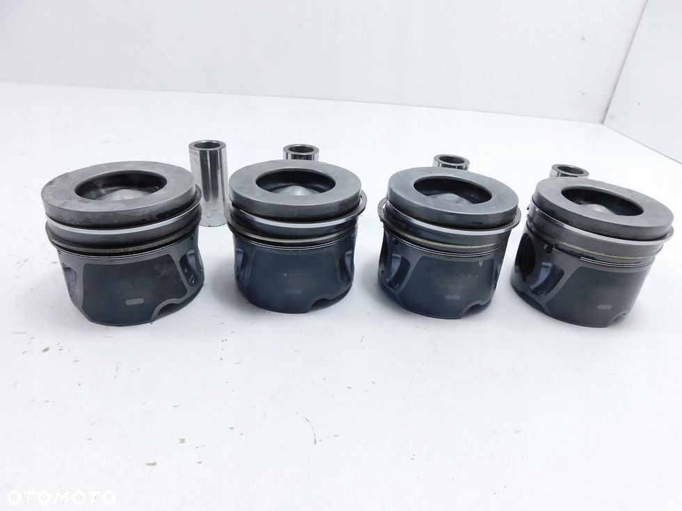 Tłok tłoki 2.0 HDI TDCI EURO5 Ford Peugeot Citroen C5 III S-Max Galaxy 508 - 6