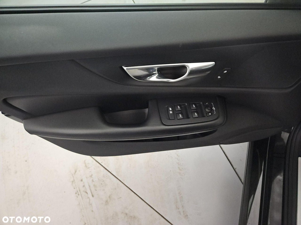 Volvo V60 B4 D Momentum - 10