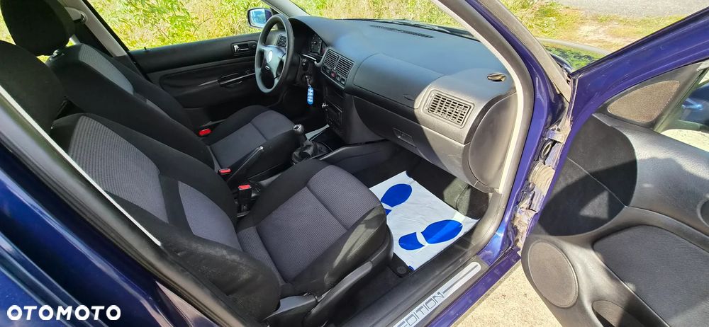 Volkswagen Golf - 12