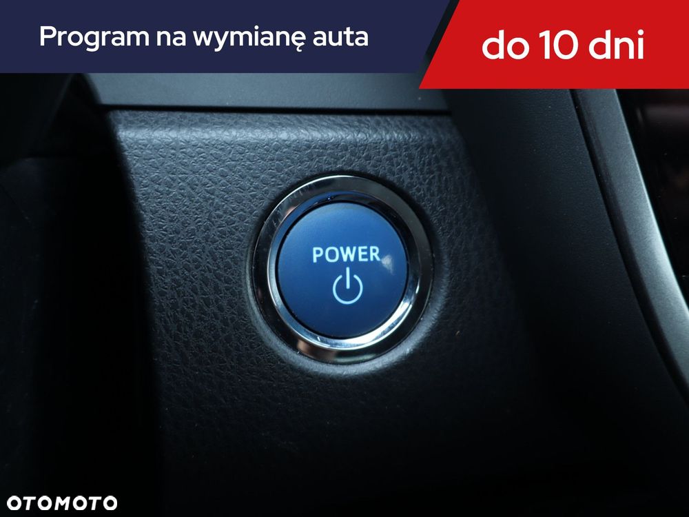 Toyota Camry - 19