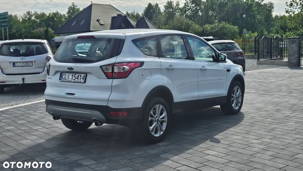 Ford Kuga - 4