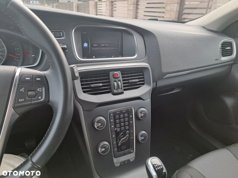 Volvo V40 D2 Momentum - 15