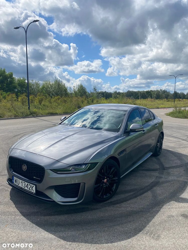 Jaguar XE 2.0 P250 R-Dynamic SE - 5