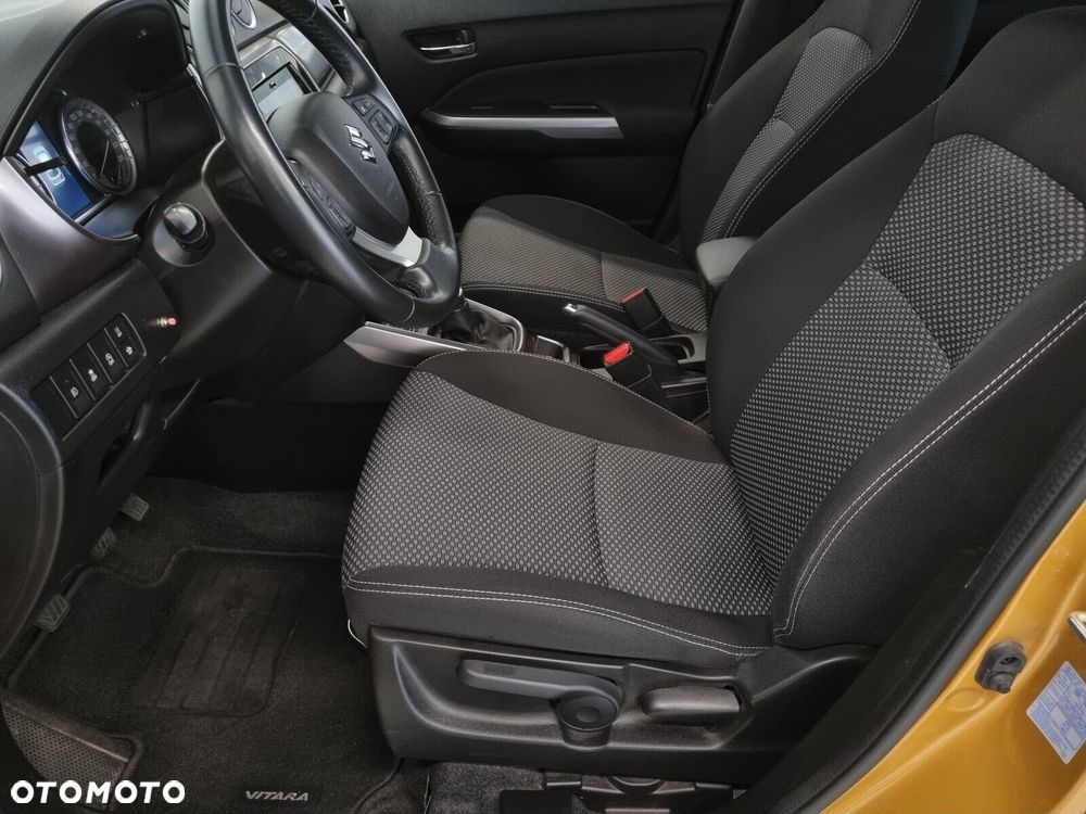 Suzuki Vitara 1.4 Boosterjet mHEV Premium 2WD - 7
