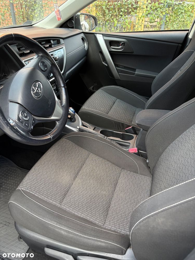 Toyota Auris - 9