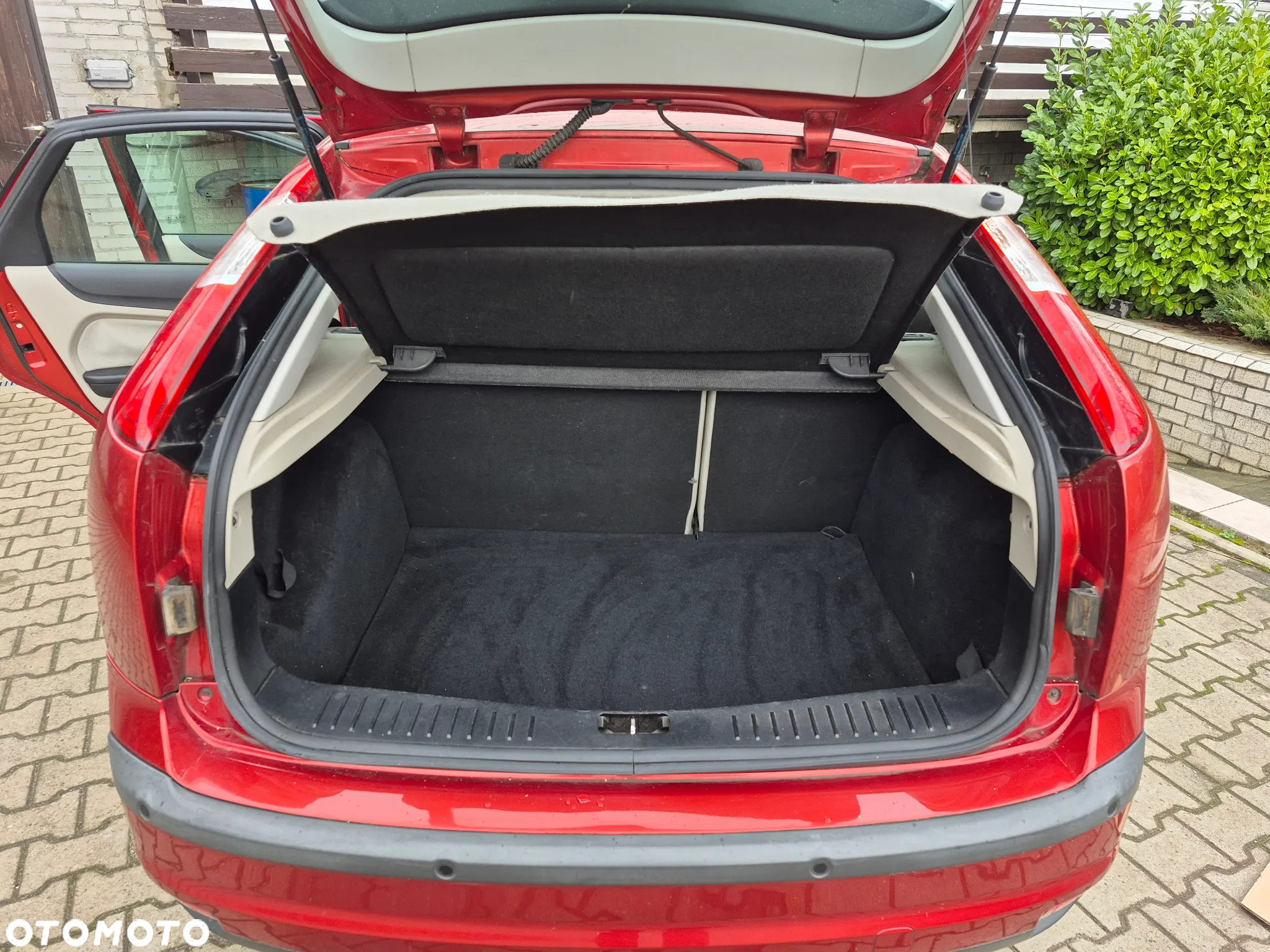 Ford Focus 1.8 Ghia - 9