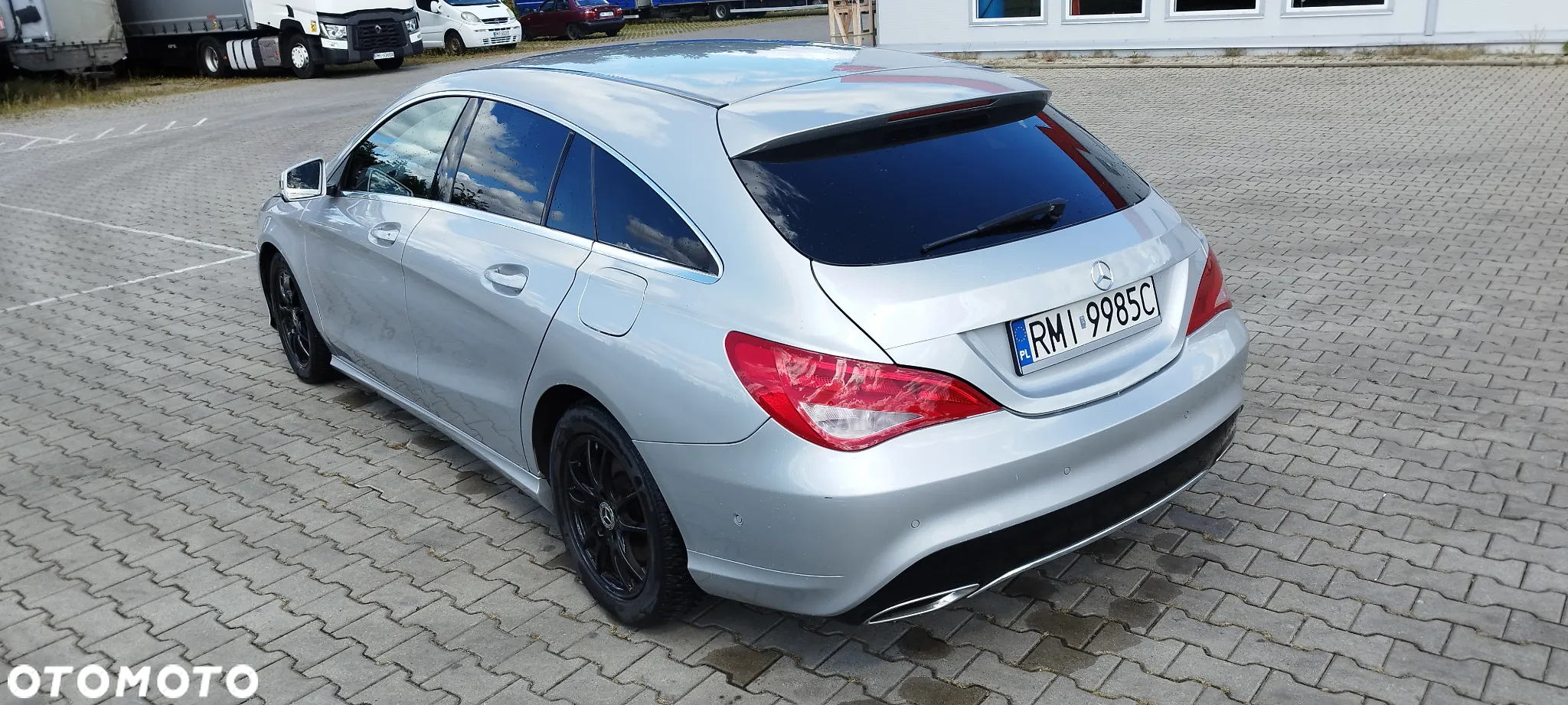 Mercedes-Benz CLA 180 d - 4