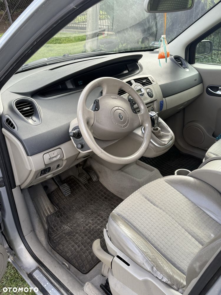 Renault Scenic - 6